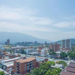 70 Avenue, Medellín Accommodation Florida