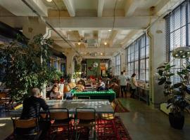 Fabrika Hostel & Suites Accommodation Florida
