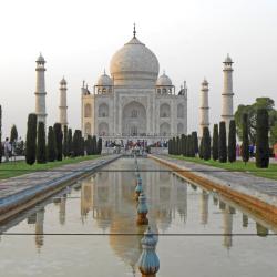 Taj Mahal, Agra Accommodation Florida
