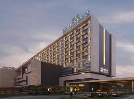 The Leela Ambience Convention Hotel Delhi Accommodation Florida