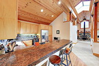 New Listing Lake Tahoe Treasure W / Hot Tub Home