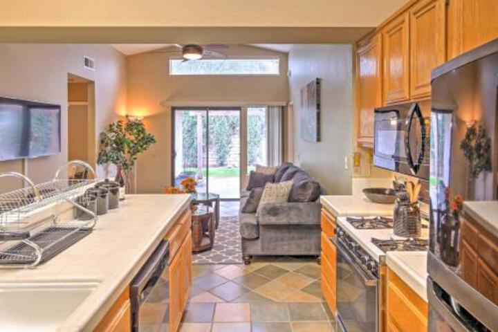 Central Corona House W / Spacious Backyard! - thumb 2