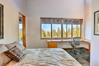 Modern Mountainside Hideaway w / Patio  View