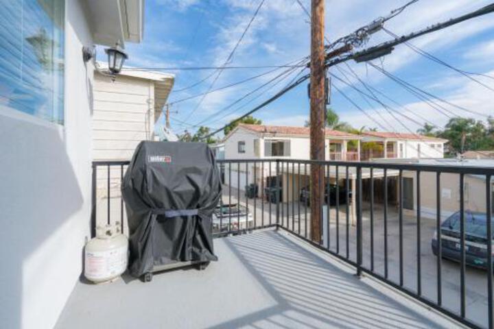 310 1 / 2 Iris Ave. 3 Bedroom Condo - thumb 5