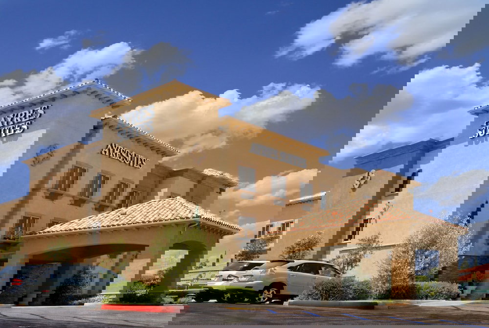 Ayres Lodge & Suites Corona West - thumb 0