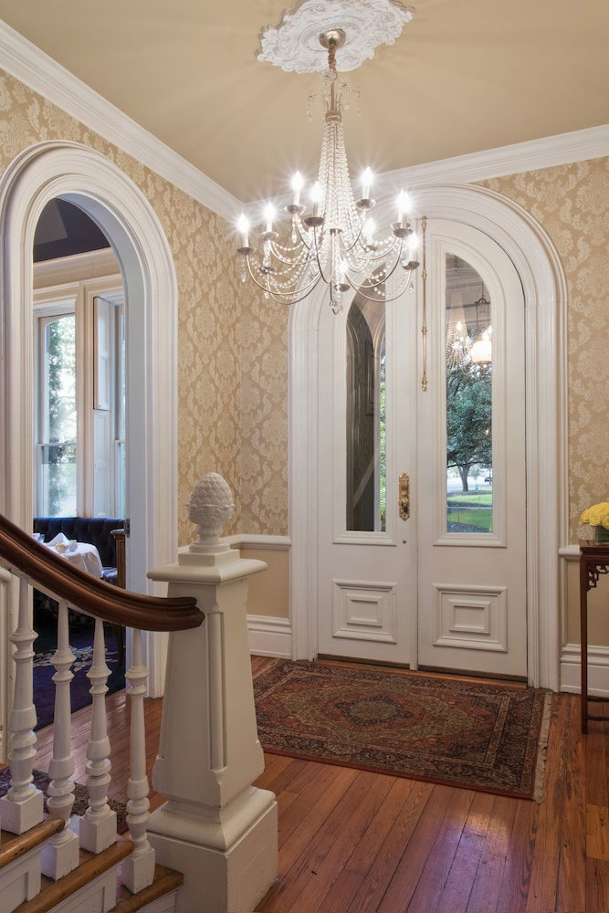 Hamilton-Turner Inn - thumb 0