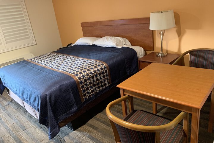 Desert Inn Motel - thumb 7