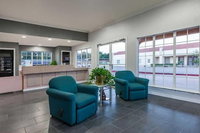 Gun Barrel Executive Inn