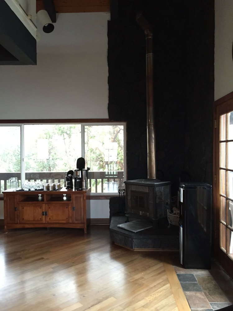 Volcano Acres Ranch B&B - thumb 3