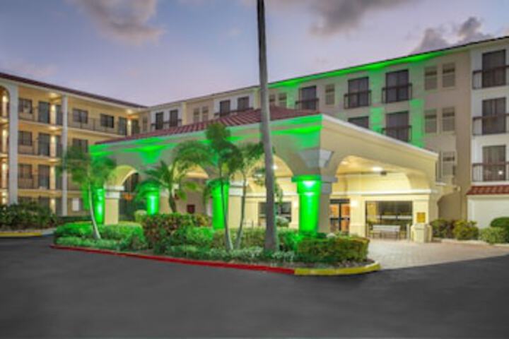 Holiday Inn & Suites Boca Raton - North, An IHG Hotel