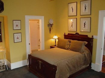 The Stephen Williams House - thumb 3