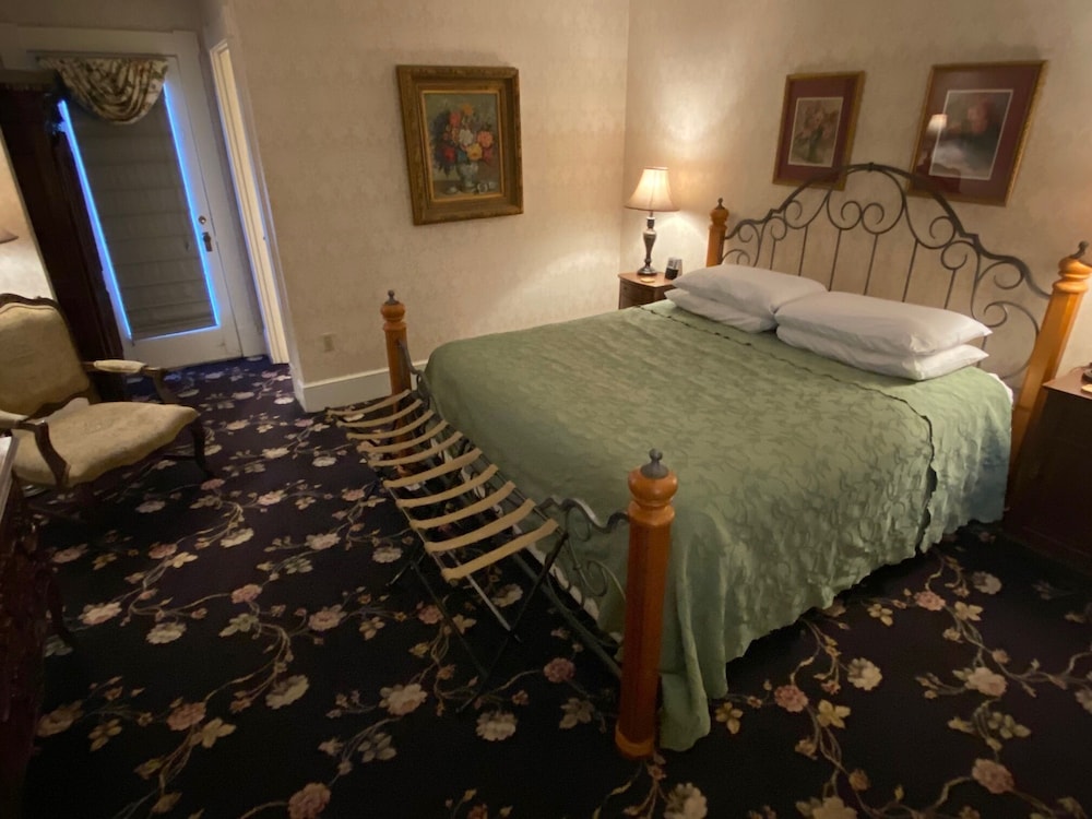 Foley House Inn - thumb 0