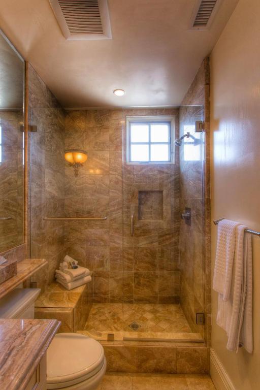 French Inspired Luxury Designer Beach Villa - thumb 5