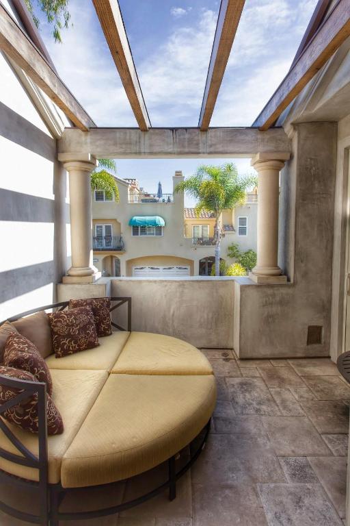 French Inspired Luxury Designer Beach Villa - thumb 0