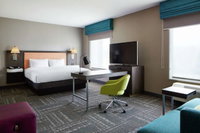 Hampton Inn  Suites Chicago Waukegan