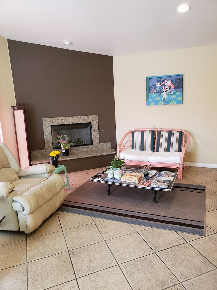 Healing Waters Hostel - thumb 4