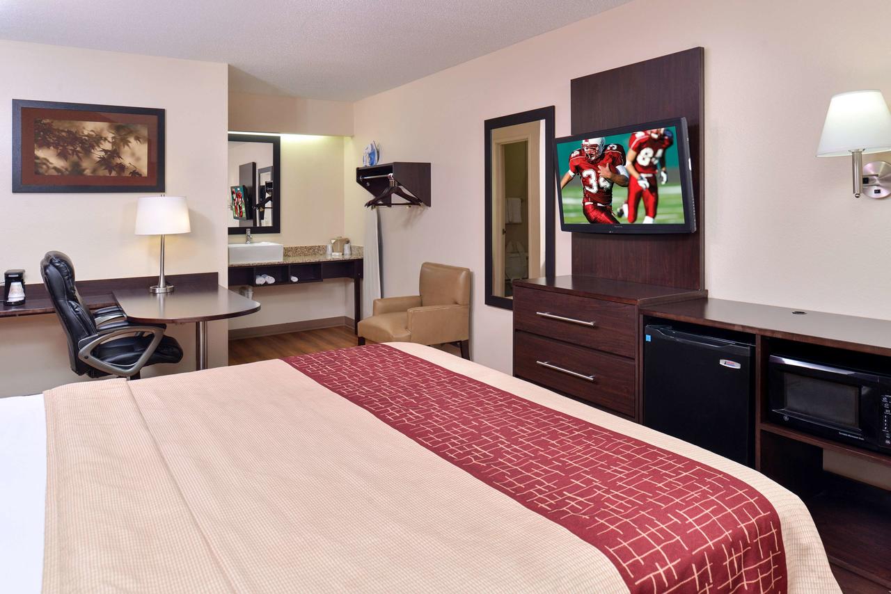 Red Roof Inn Champaign - University - thumb 23