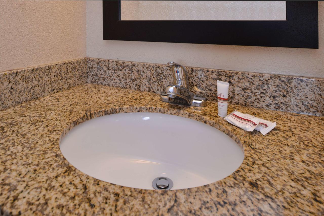 Red Roof Inn Champaign - University - thumb 13