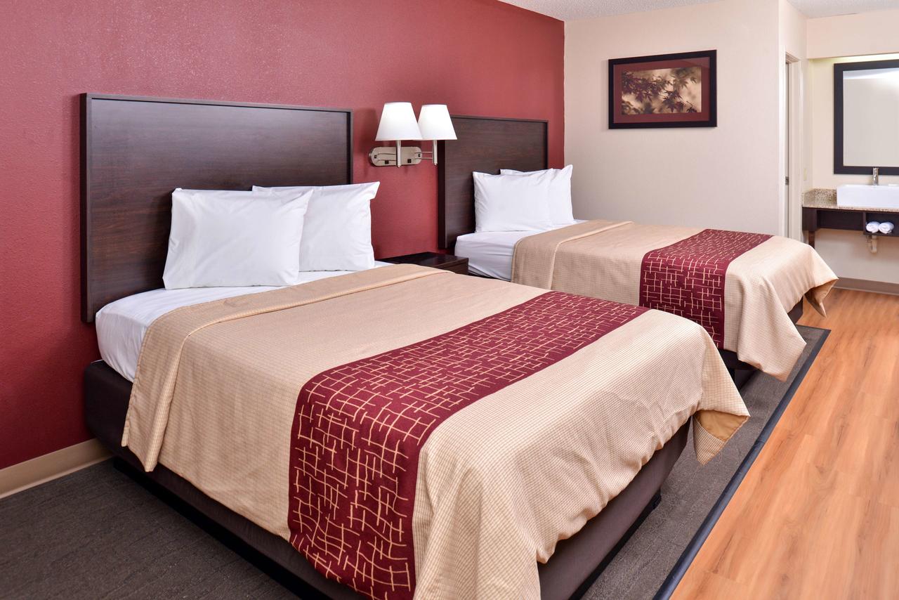 Red Roof Inn Champaign - University - thumb 16