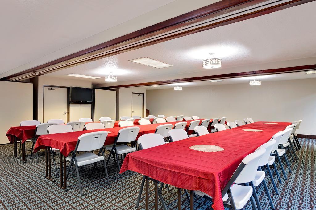 Baymon Inn & Suites - thumb 7