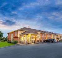Days Inn  Suites by Wyndham Coralville / Iowa City - Accommodation Florida