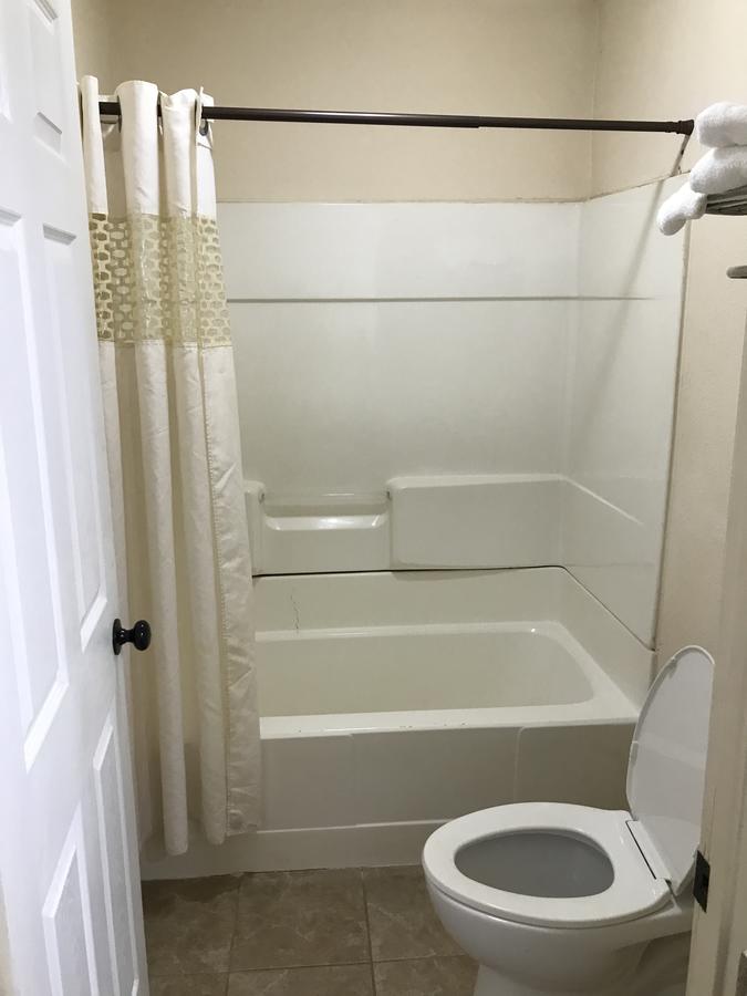 Travelers Inn Motel - thumb 19