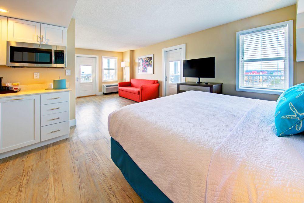 Commander Hotel & Suites - thumb 8