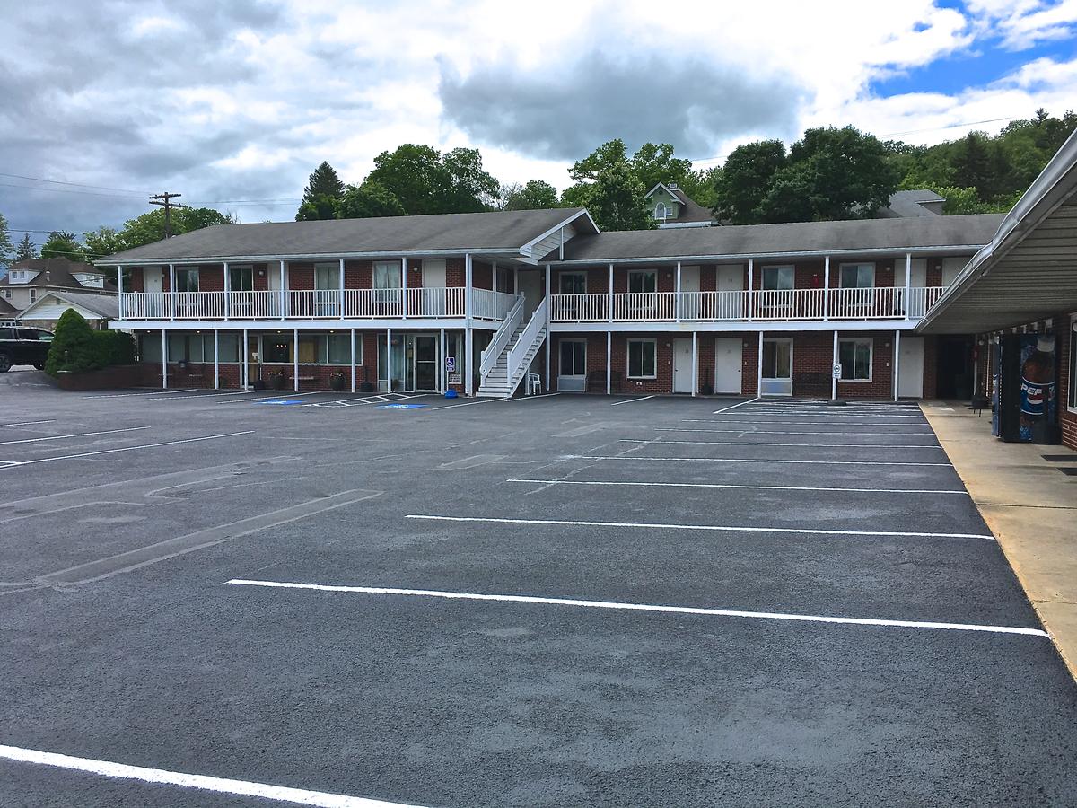 Oak Mar Motel - thumb 1