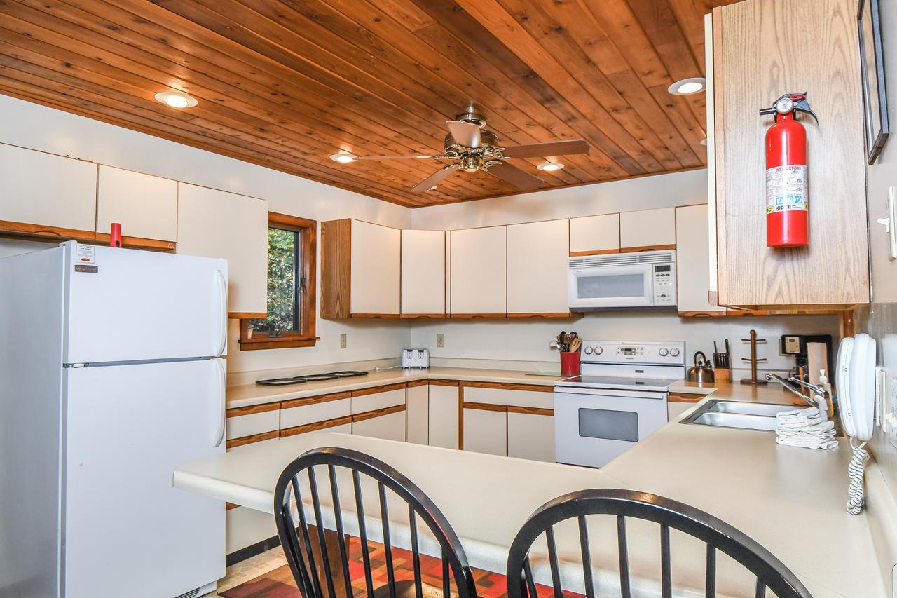 Cedar Ridge Three-Bedroom Holiday Home - thumb 11