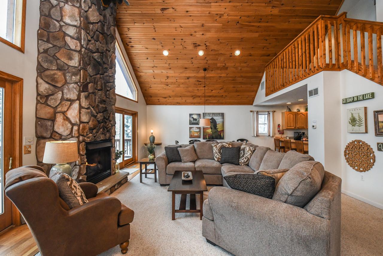 Break Away Chalet Three-Bedroom Holiday Home - thumb 41
