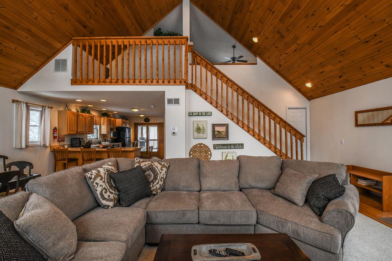 Break Away Chalet Three-Bedroom Holiday Home - thumb 39