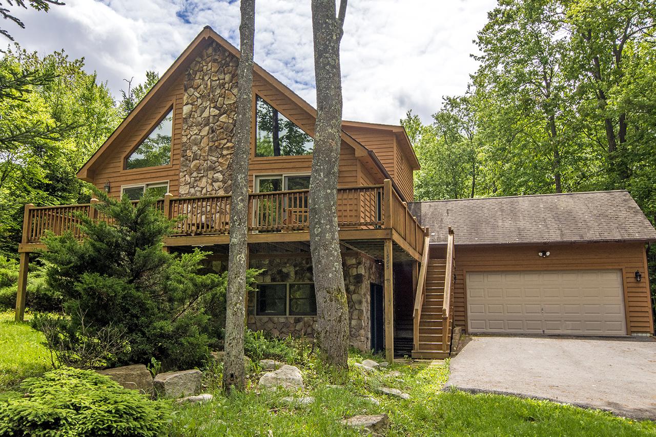Break Away Chalet Three-Bedroom Holiday Home - thumb 0