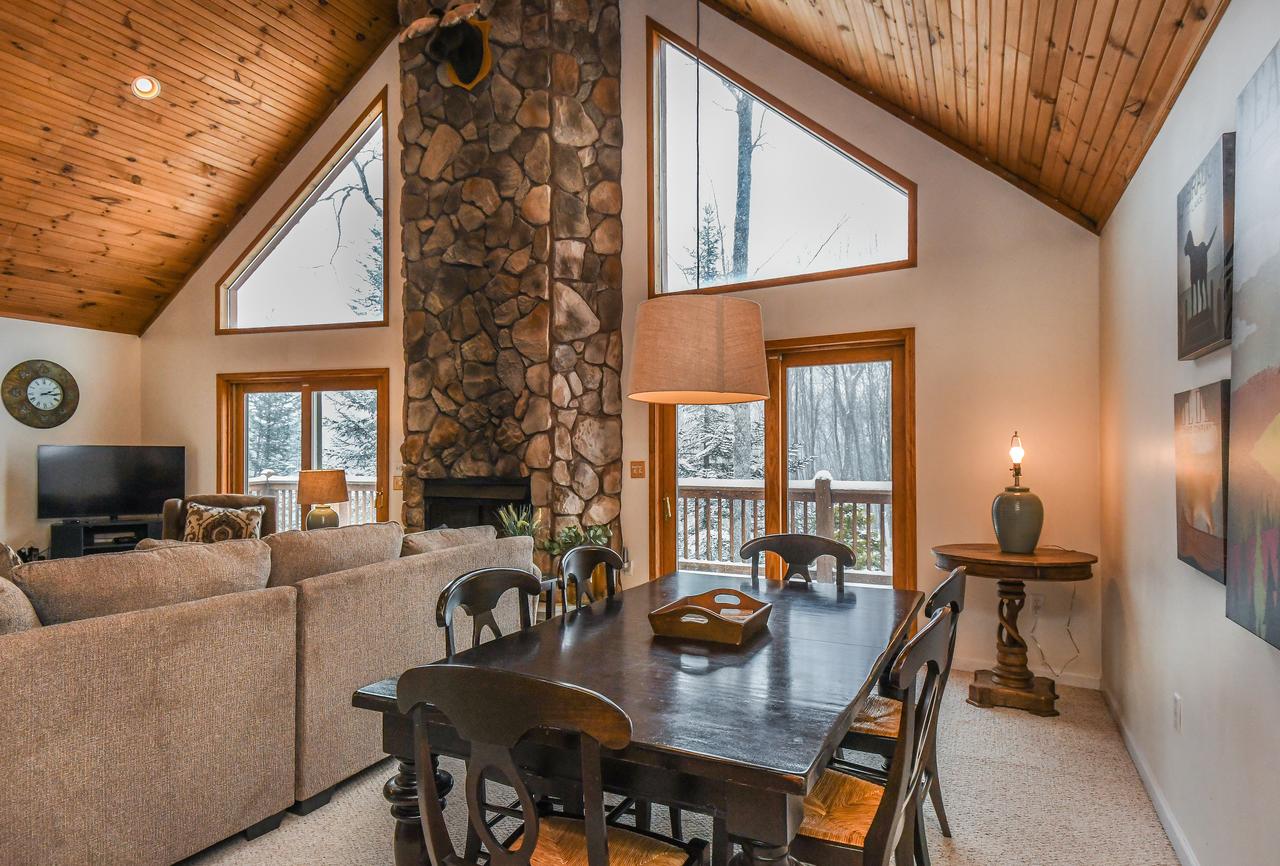 Break Away Chalet Three-Bedroom Holiday Home - thumb 30