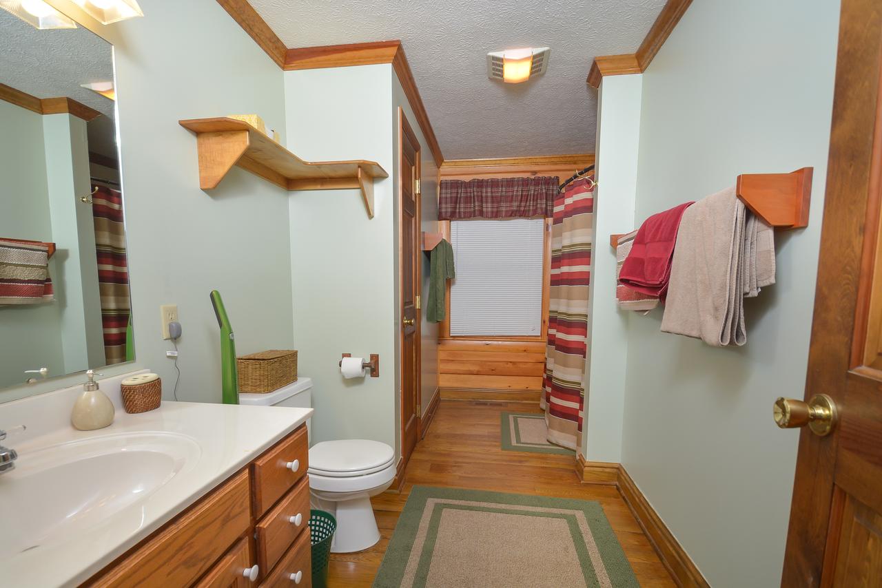 Schmidt Lodge Three-Bedroom Holiday Home - thumb 11