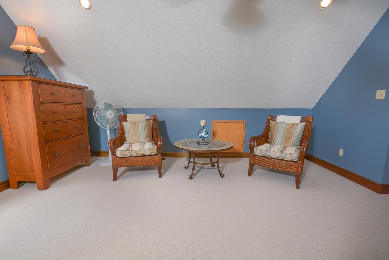 Schmidt Lodge Three-Bedroom Holiday Home - thumb 18