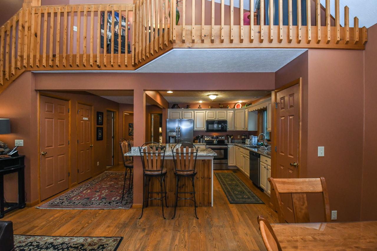 American Pride Five-Bedroom Holiday Home - thumb 9