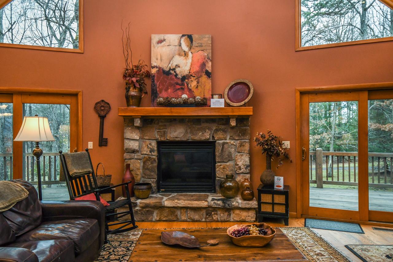 American Pride Five-Bedroom Holiday Home - thumb 3