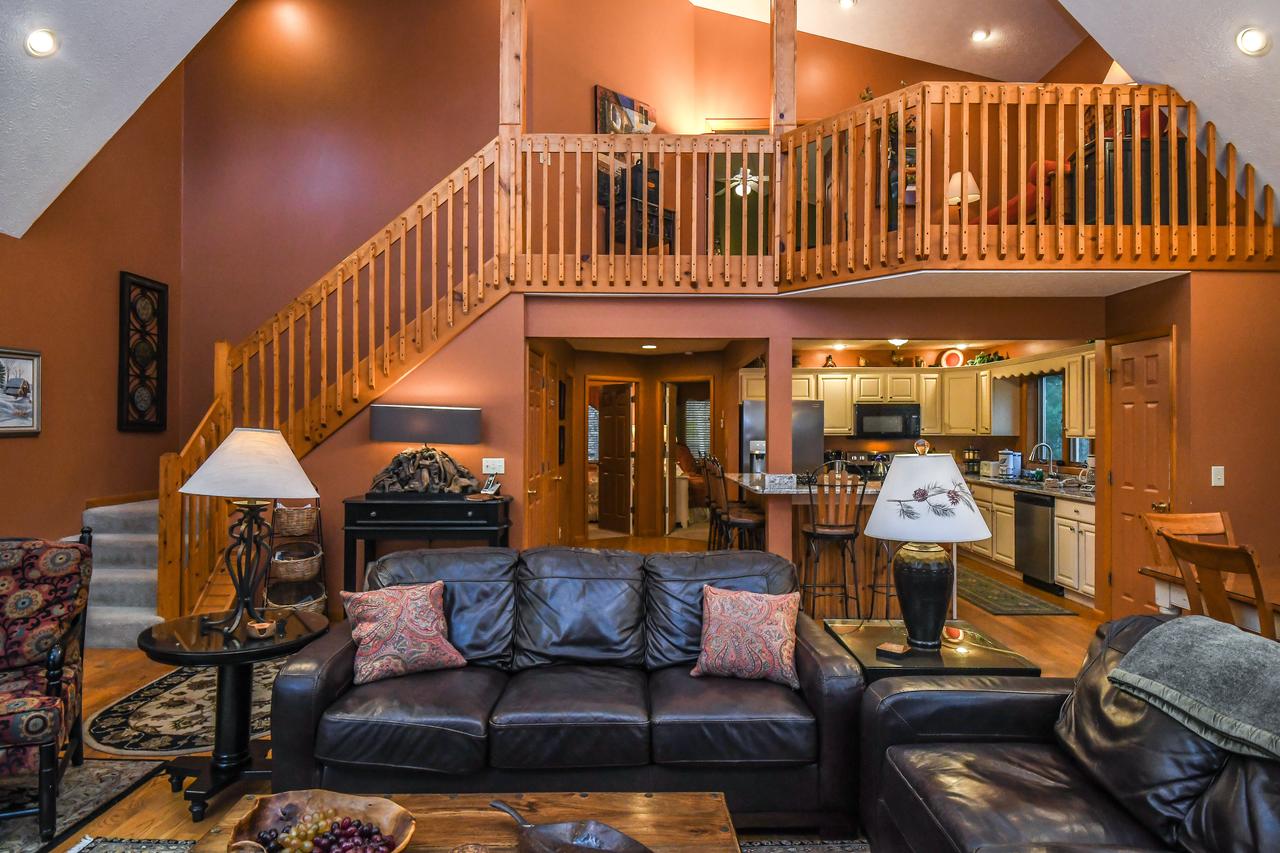 American Pride Five-Bedroom Holiday Home - thumb 6