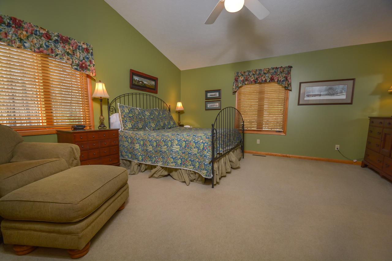 American Pride Five-Bedroom Holiday Home - thumb 39