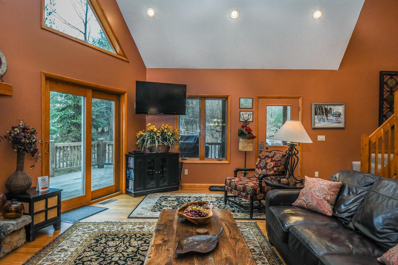 American Pride Five-Bedroom Holiday Home - thumb 2