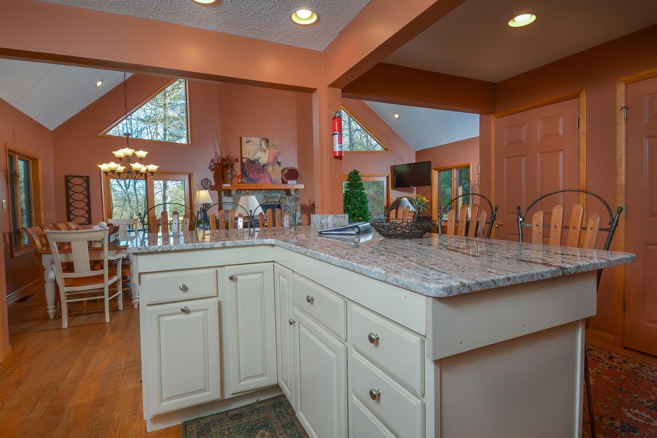 American Pride Five-Bedroom Holiday Home - thumb 43