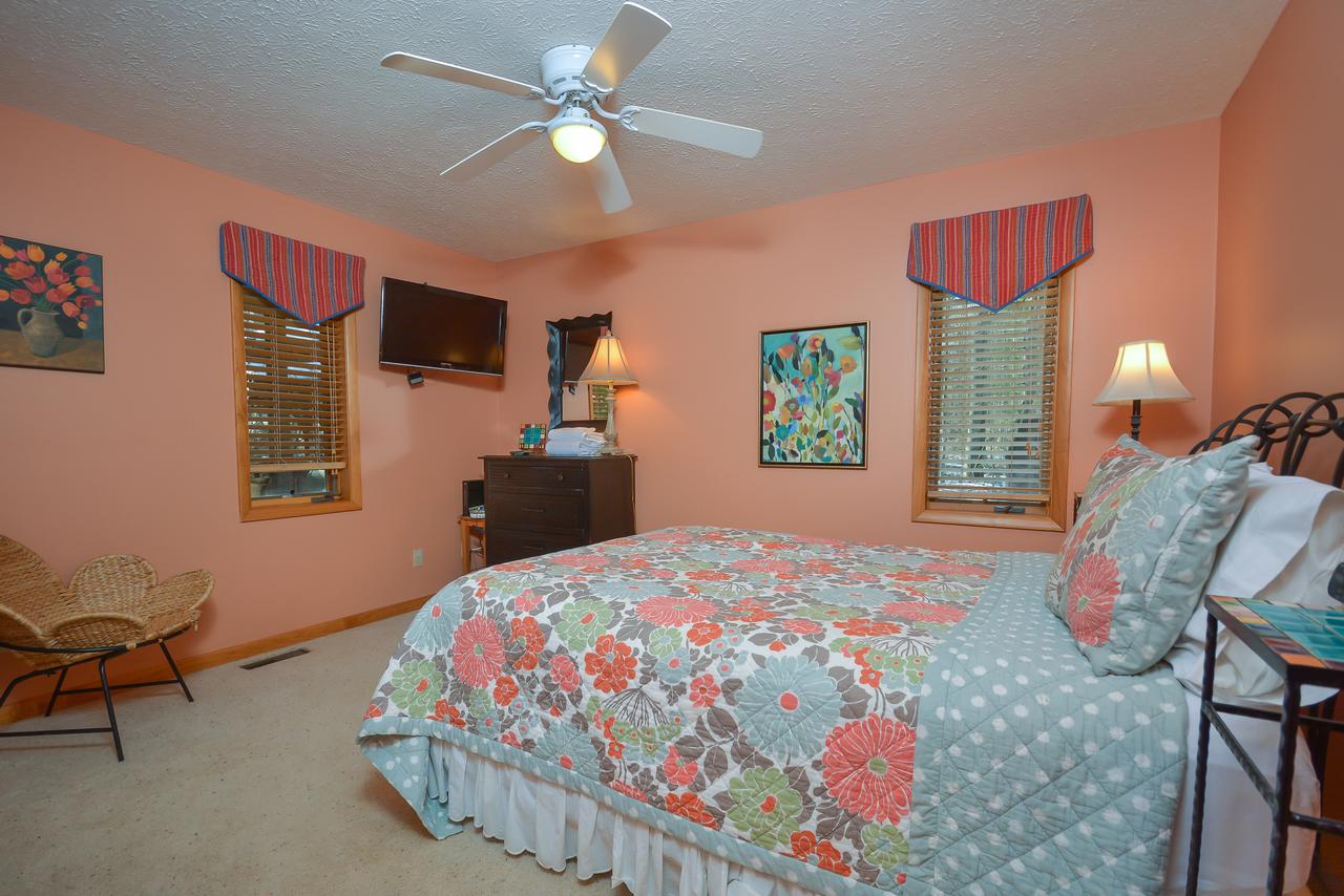 American Pride Five-Bedroom Holiday Home - thumb 36