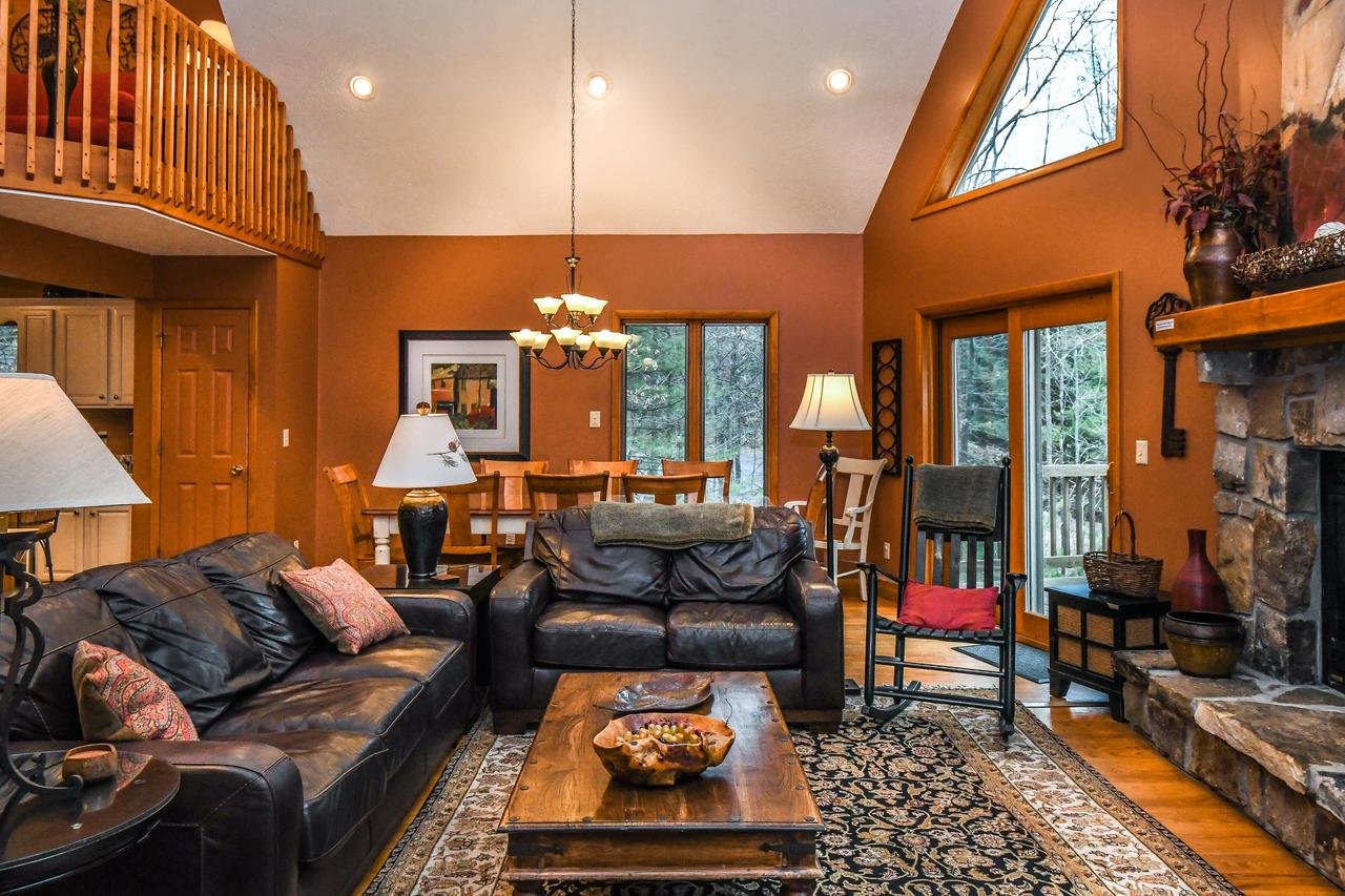 American Pride Five-Bedroom Holiday Home - thumb 5