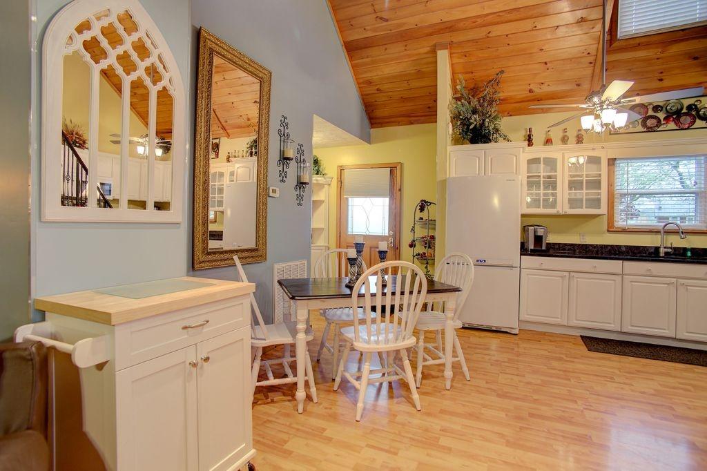 Back Porch Paradise Home - thumb 14