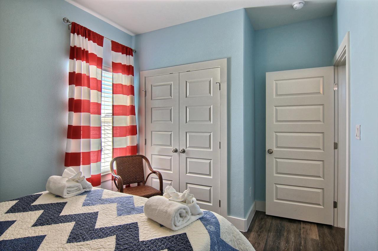 Purple Paradise BW122 Home - thumb 1