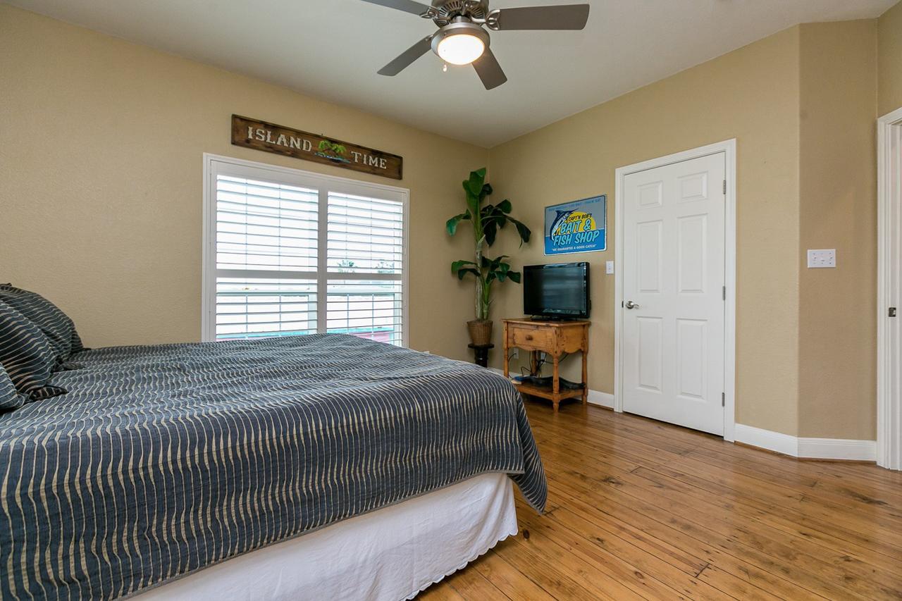 Beach Beauty- Port Aransas - thumb 13