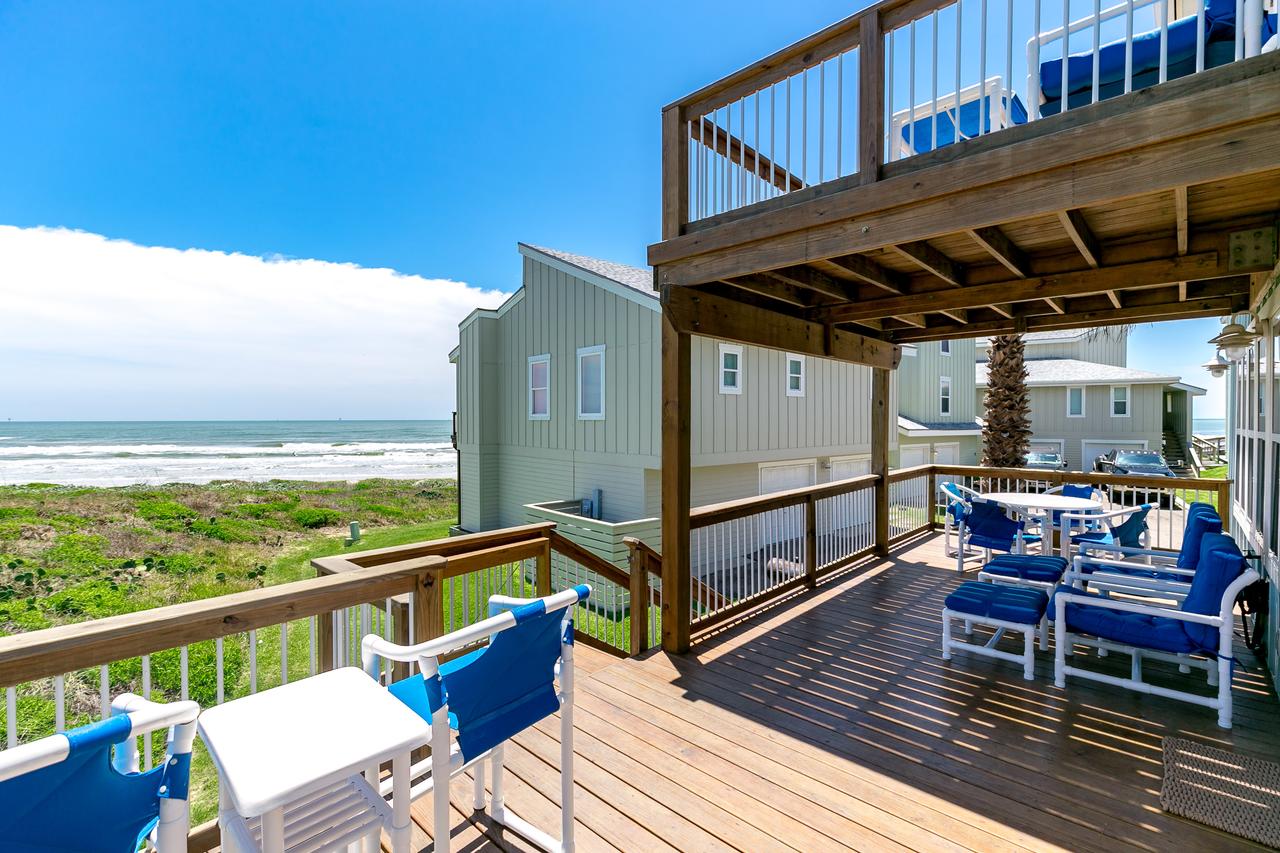 Beachfront Beauty In Port Aransas - thumb 0