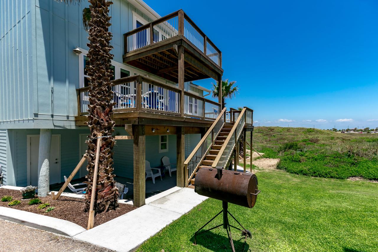 Beachfront Beauty In Port Aransas - thumb 10