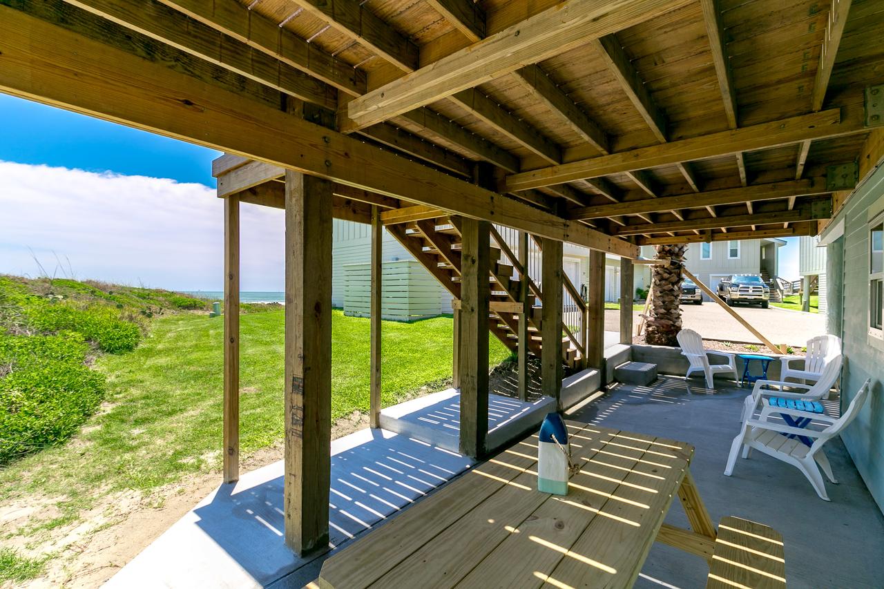 Beachfront Beauty In Port Aransas - thumb 15