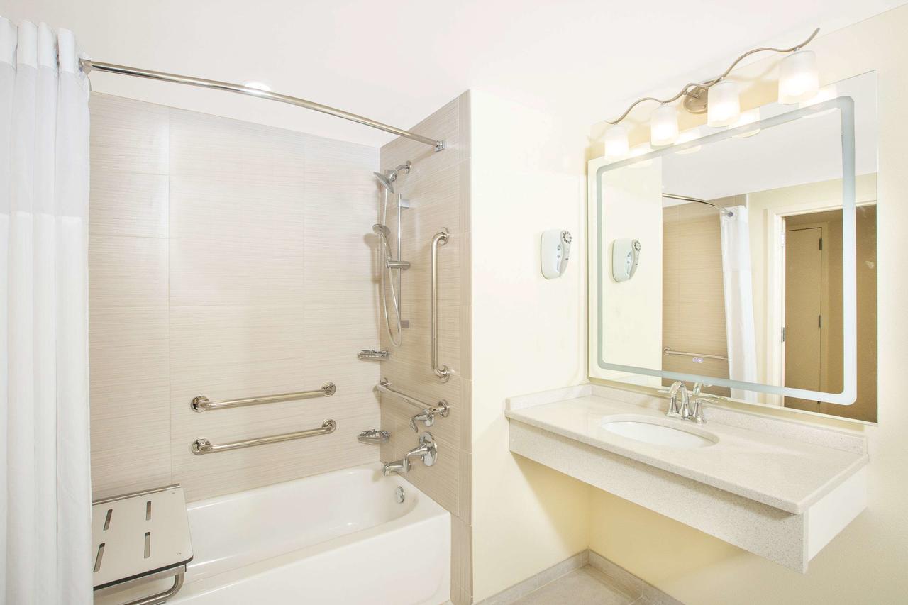 Days Inn & Suites By Wyndham Kearney - thumb 23